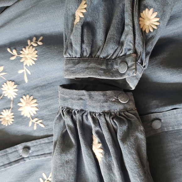 Sezane Blue Blouse with White Floral Embroidery - Picture 9 of 10